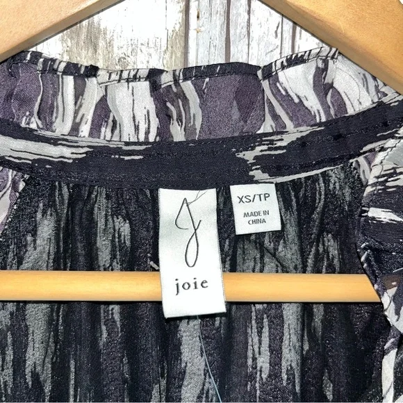 Joie Satin Black & White Printed Satin Blouse - Picture 6 of 6